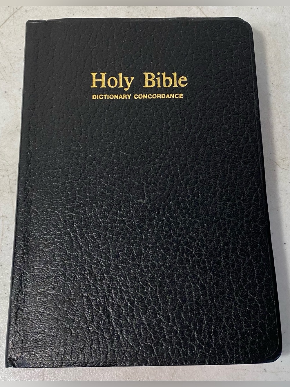 Vintage Holy Bible Dictionary Concordance 1984 KJV King James Version Red Letter